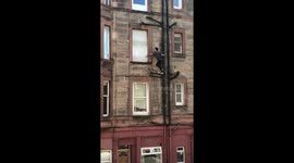 Edinburgh, Leith - Spiderman Lost Keys