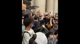 New York: Thousands of BLM protesters gather outside James Farley Post Office