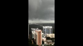 Possible tornado hits downtown Orlando causing power cuts to thousands