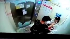 Man allegedly robs woman in elevator in central China