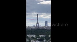 British Red Arrows and Patrouille de France fly over Paris to mark 80th anniversary of the French resistance