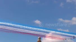 Red Arrows perform flyby to mark 80th anniversary of French Resistance