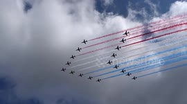 Joint UK and French flyover Buckingham Palace for 80th anniversary of war speech