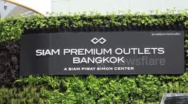 Luxury shopping mall opens next to Bangkok airport