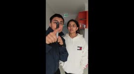 Pranking My Sister By Drawing On her New Clothes MAGIC TRICK