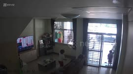 Toddler runs through glass door smashing it into pieces while neighbour babysits her