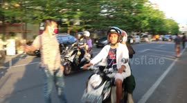 Officers Carry out Mask Raids on the streets of Makassar City