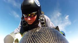 'Wingsuit rodeo' in freefall from plane