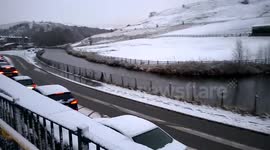 Snow causes Littleborough traffic jam