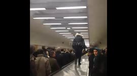 Strikes lead to commuter chaos in Paris train station