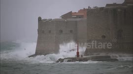 Huge storm batters Dubrovnik coastline