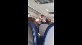 Pilot locked out of cockpit on flight to Las Vegas Emergency Landing at Mccarran Airport