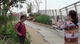 World's first garden bridge opens over river in Bangkok, Thailand