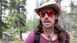 Hiking mount lady MacDonald drifter style, Canmore Alberta