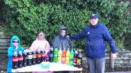 New Zealand Dad creates a cool science experi-mento using mints and fizzy drinks