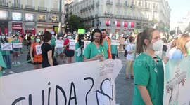 Spanish health workers call for better working conditions and job security