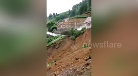 House collapses as massive landslide hits southern China
