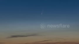 Mesmerising footage of comet Neowise rising over Southern Ontario