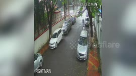 Captured on CCTV camera, man steals moped mirrors in broad daylight in western India