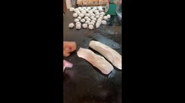 Skilful baker manages to make 500 rolls in an hour