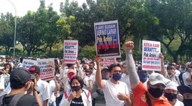 Night workers hold protest in Jakarta over continued closures