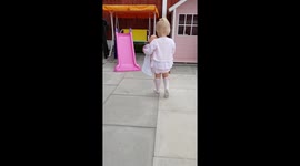 Little 2-year-old girl hilariously calls a spider on her slide an 'a***hole'