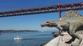 AR dinosaur in Lisbon - Alcantara