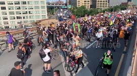 Thousands of Black Lives Matter Protesters march over Brooklyn Bridge