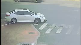 Boy only suffers minor injuries after being run over by car in southern China