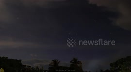 Spectacular time-lapse footage of Neowise comet in the Philippines
