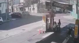 Driver collides killing a motorist in Argentina