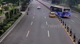 Car collides with bus after suddenly losing control on highway in southern China
