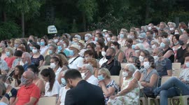 No social distancing at concert in Nice, France, as Covid-19 cases increase