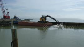 Hurricane Hannah: Harbor Del Sol barge cleanup in Corpus Christi