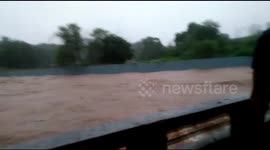 Borivali Water Overlogging towards bridge.