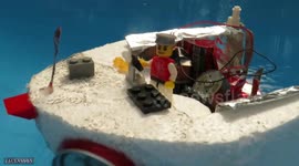 Polish vlogger creates toy boat from waste materials