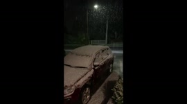 Amazing and rare scenes as first snow falls in Launceston Tasmania in a Century
