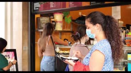 Coronavirus in Europe : face mask mandatory in the streets (4k,60fps)