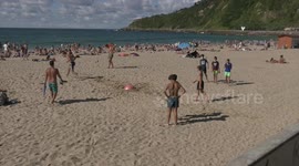 Fitball tumbling on the beach - Fitball volteretas en la playa