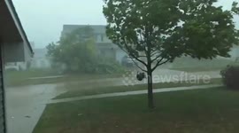 Thunderstorms batter midwest US leaving trail of destrucion