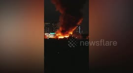 Hundreds evacuated and two injured from fire in Bangkok