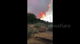 US: Firefighting Plane Drops Fire Retardant To Contain ‘Lake Fire’ In LA County, CA
