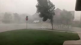 Canada: Powerful Thunderstorm Batters Southern Manitoba With Gusty Winds