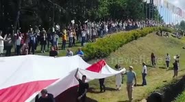 Protesters line streets of Minsk to condemn election result and police brutality