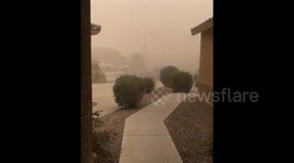 US: Dust Storm Sweeps Through Southern Arizona Amid Warnings 2