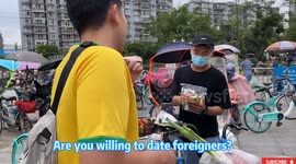 Would Chinese date foreigners?China street interview.