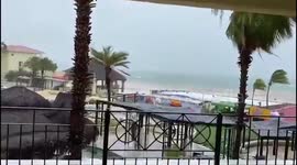 Mexico: Deadly Hurricane Genevieve Approaches Los Cabos 4