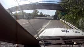Chinese man stops truck in emergency lane on highway to take shower