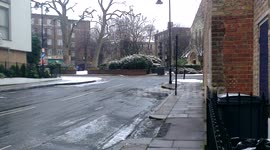 First snow settles in London