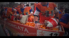 inside the battle oranges carnival ivrea 2015